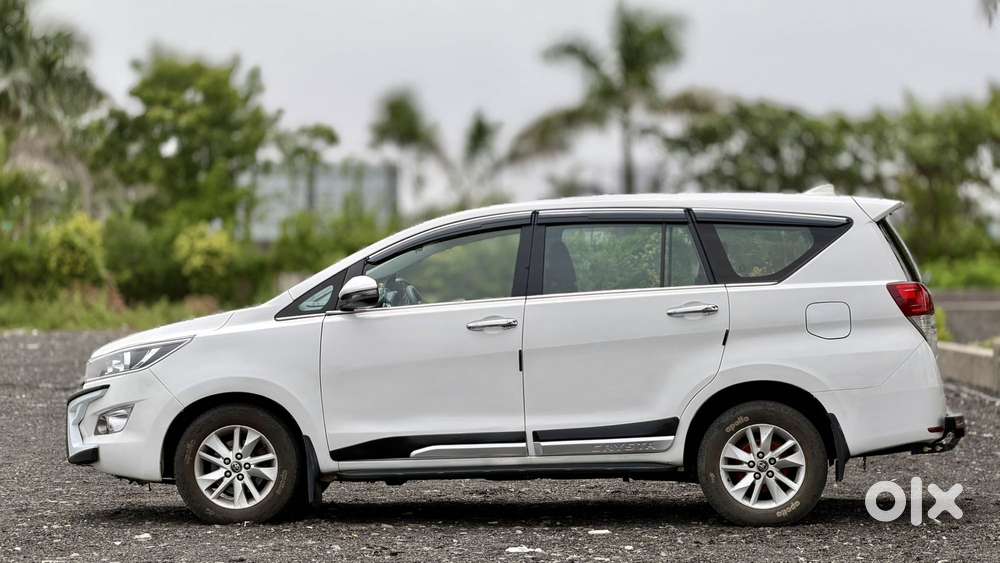Toyota Innova Crysta 2.4 G Mt 8s, 2018, Diesel