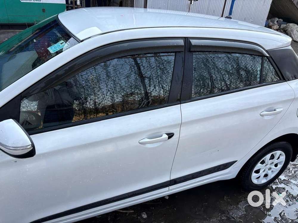 Hyundai Elite I20 2014 December Petrol 95000 Km Driven