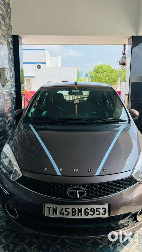 Tata Tiago 2018 Petrol 45000 Km Driven Well Maintained All Service
