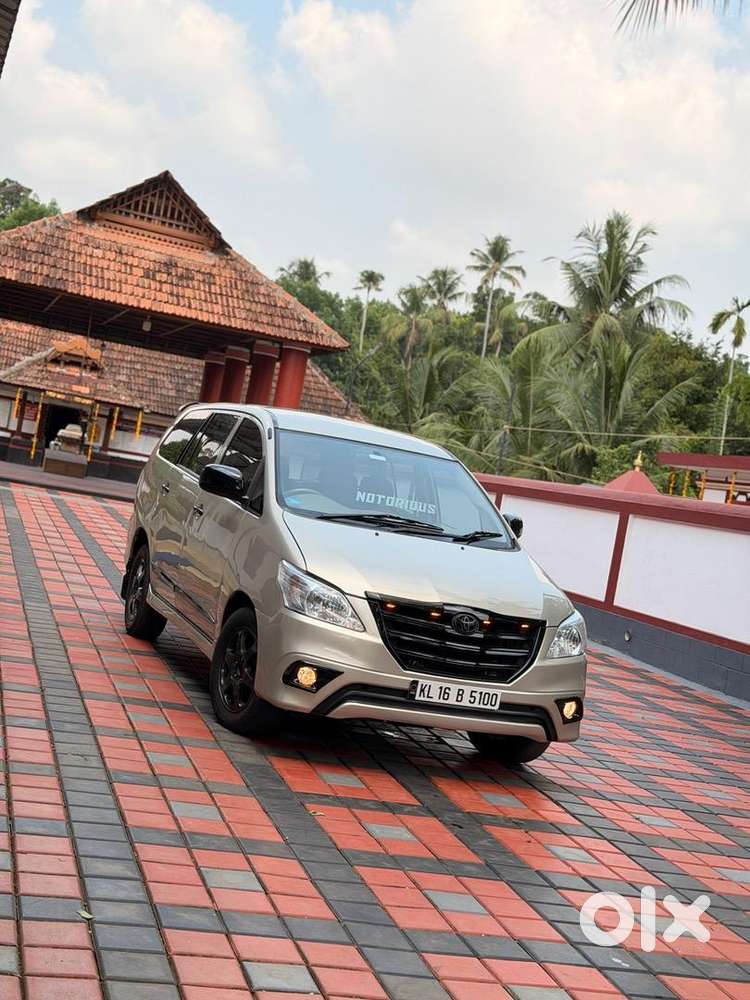 Toyota Innova 2005 Diesel Well Maintained