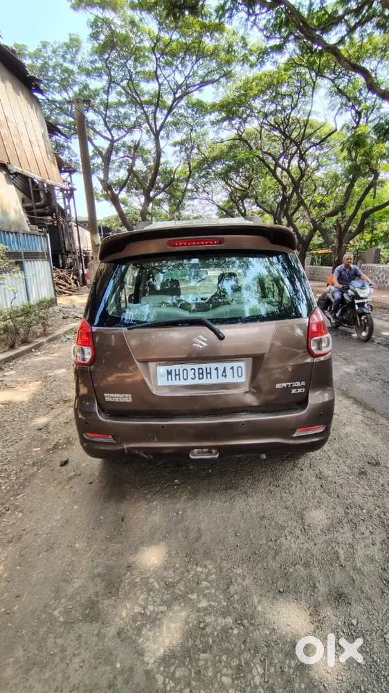 Maruti Suzuki Ertiga Zxi 2012 Top Model