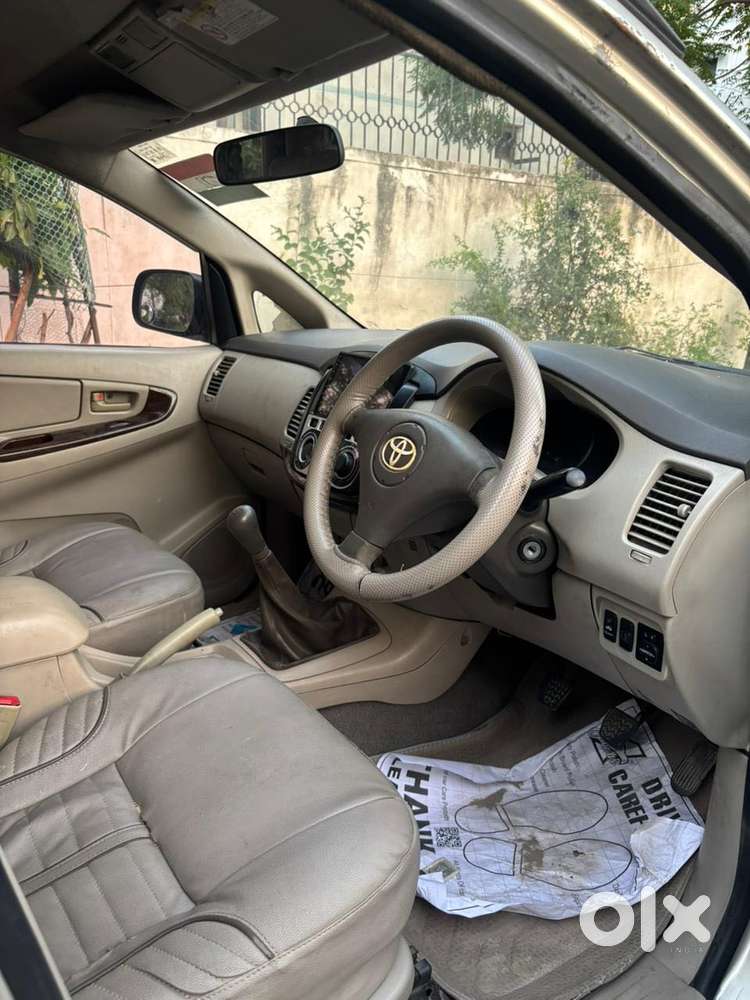 Toyota Innova 2.5 G (diesel) 8 Seater, 2012, Diesel