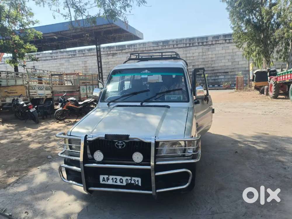 Toyota Qualis 2007 Diesel Well Maintained