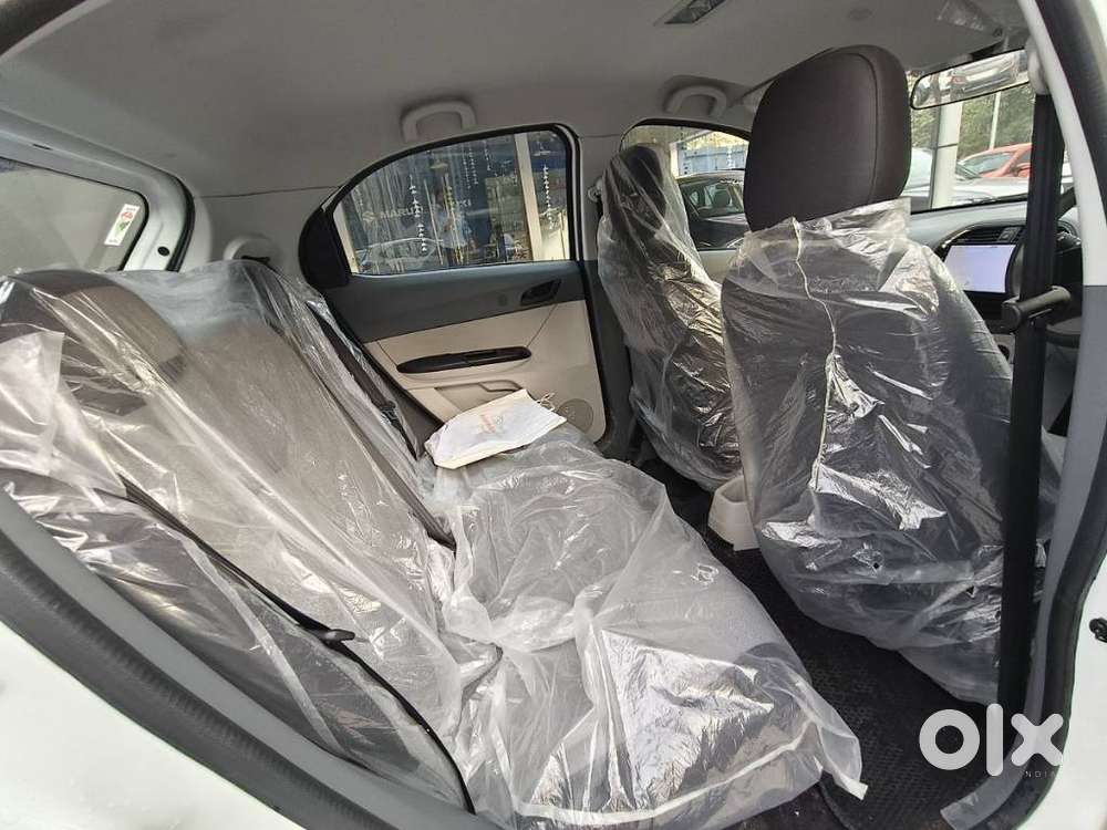 Tata Tiago 1.2 Revotron Xm, 2025, Petrol