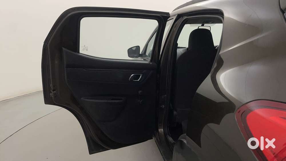 Renault Kwid 2019-ongoing 1.0 Rxt Amt (o), 2019, Petrol