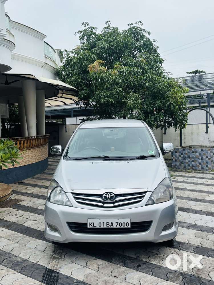 Toyota Innova 2.5 V 7 Str, 2011, Diesel