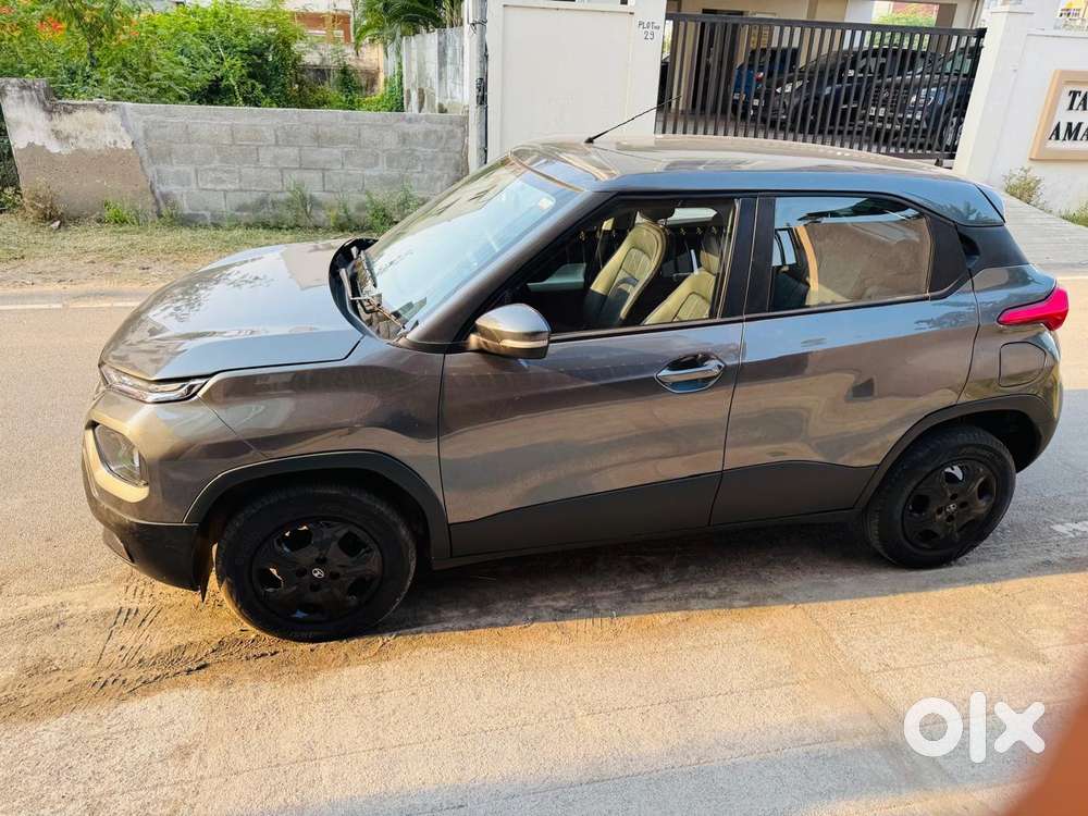 Tata Tiago, 2021, Petrol