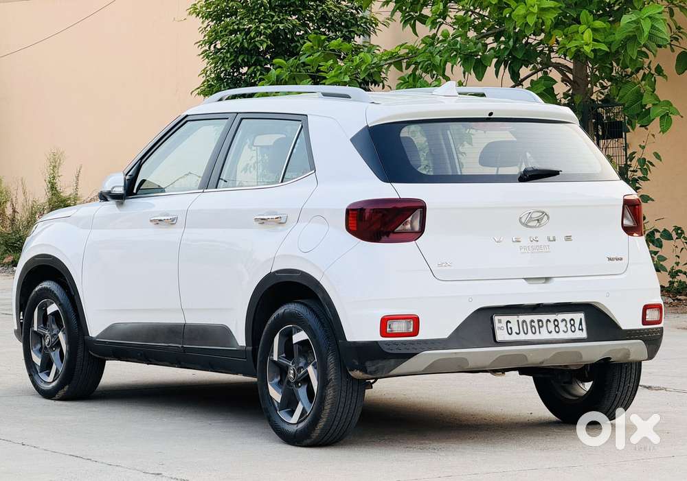 Hyundai Venue 1.0 Sx (o) Turbo Dct, 2020, Petrol