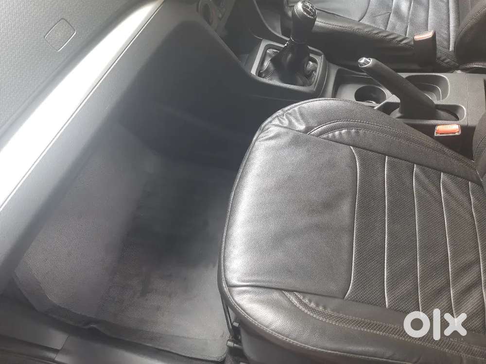 Maruti Suzuki Brezza Vdi (o) 10/2017