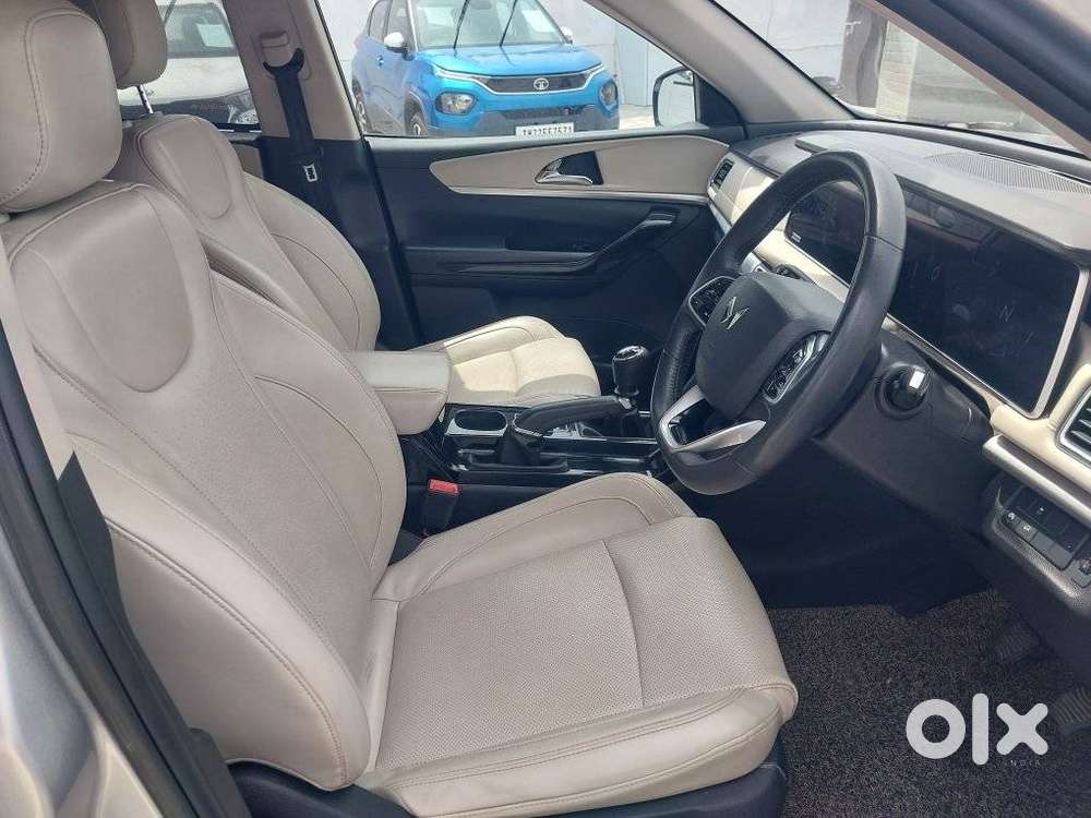 Mahindra Xuv700 2.2 Ax 7 Diesel Mt Str, 2023, Diesel