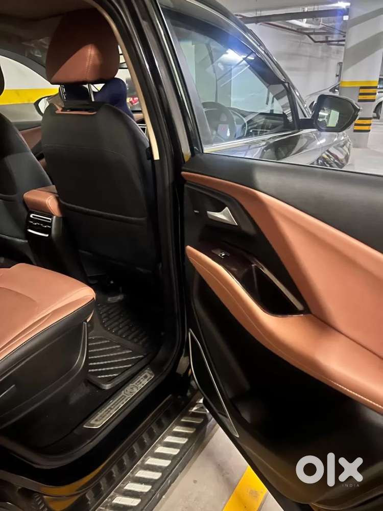 Mg Hector Plus Savvy Pro 1.5 Turbo Petrol Cvt 6 Str, 2024, Petrol