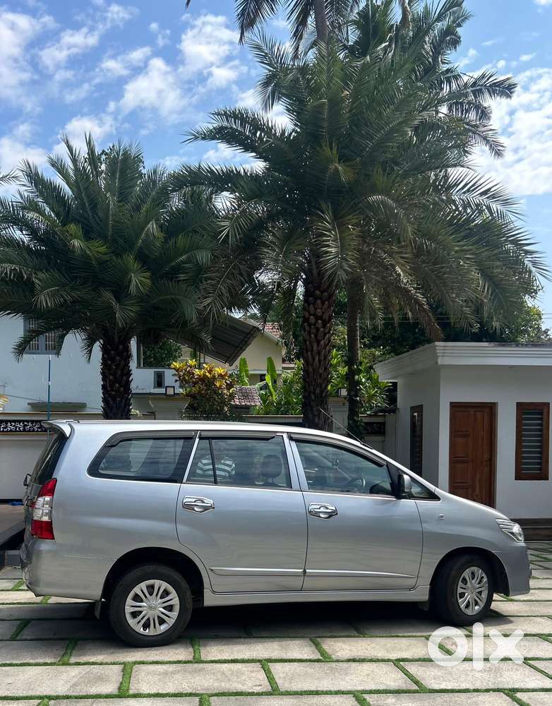 Toyota Innova 2.5 Gx 7 Str Bs-iii, 2015, Diesel