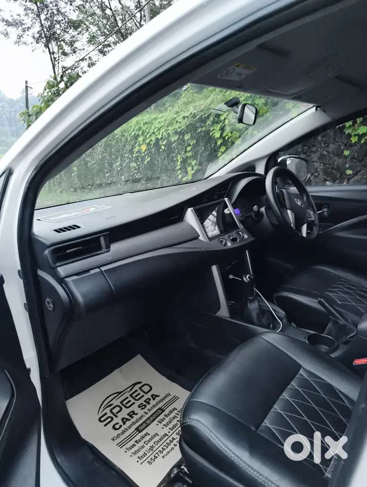 Toyota Innova Crysta 2017 Diesel Well Maintained