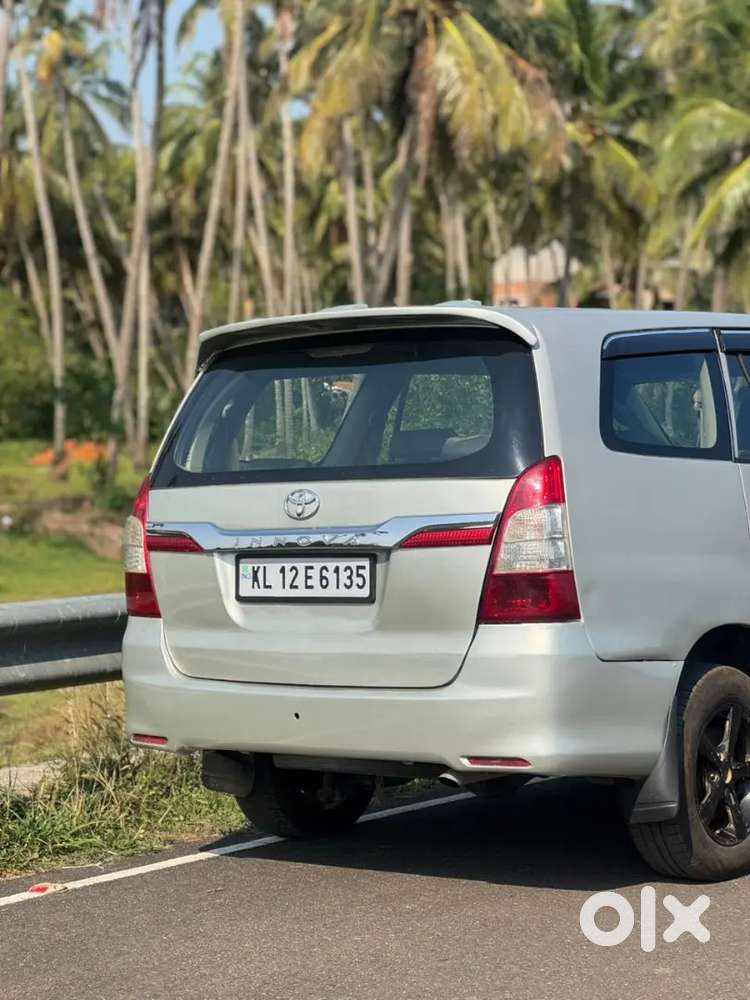 Toyota Innova 2010
