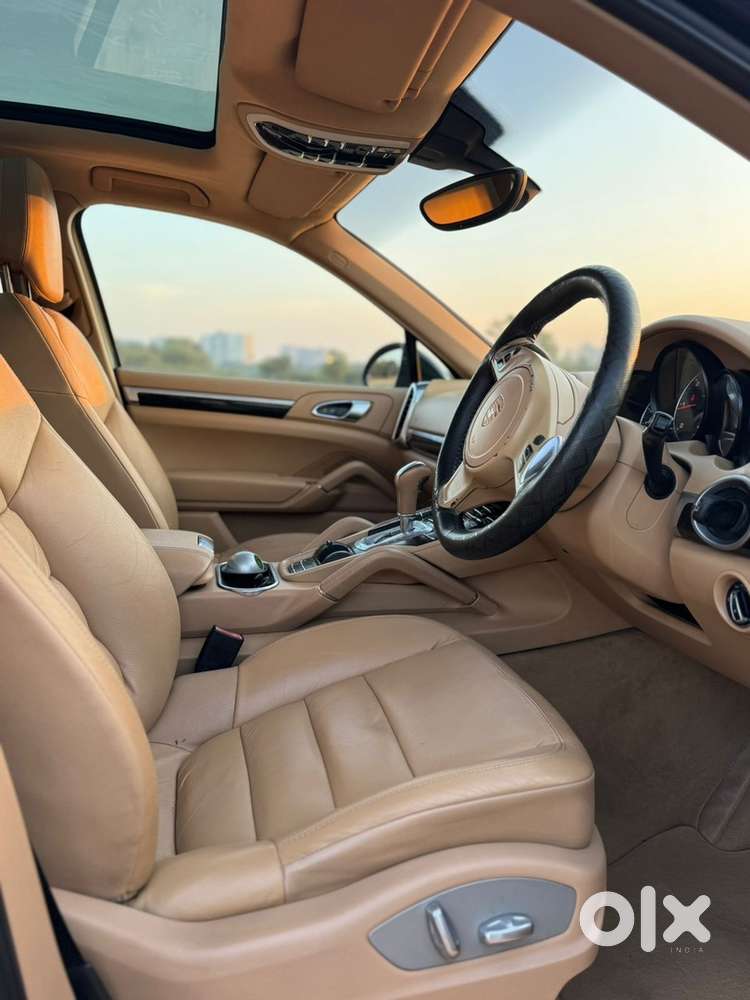 2014 Porsche Cayenne Diesel Automatic