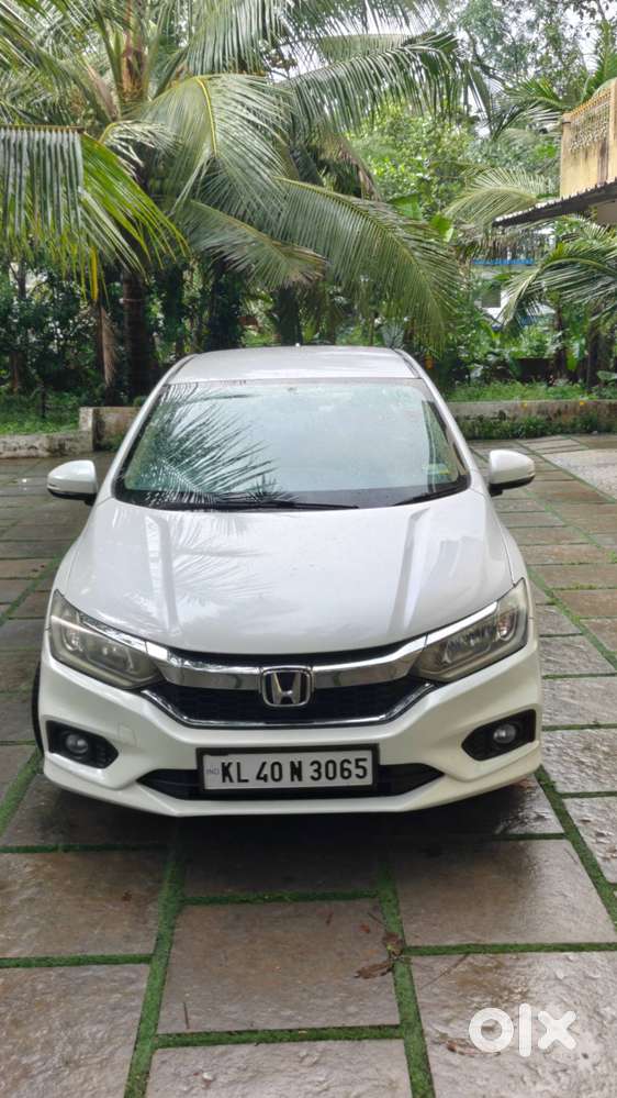 Honda City 2017 Diesel Well Maintained. Brokers Excuse