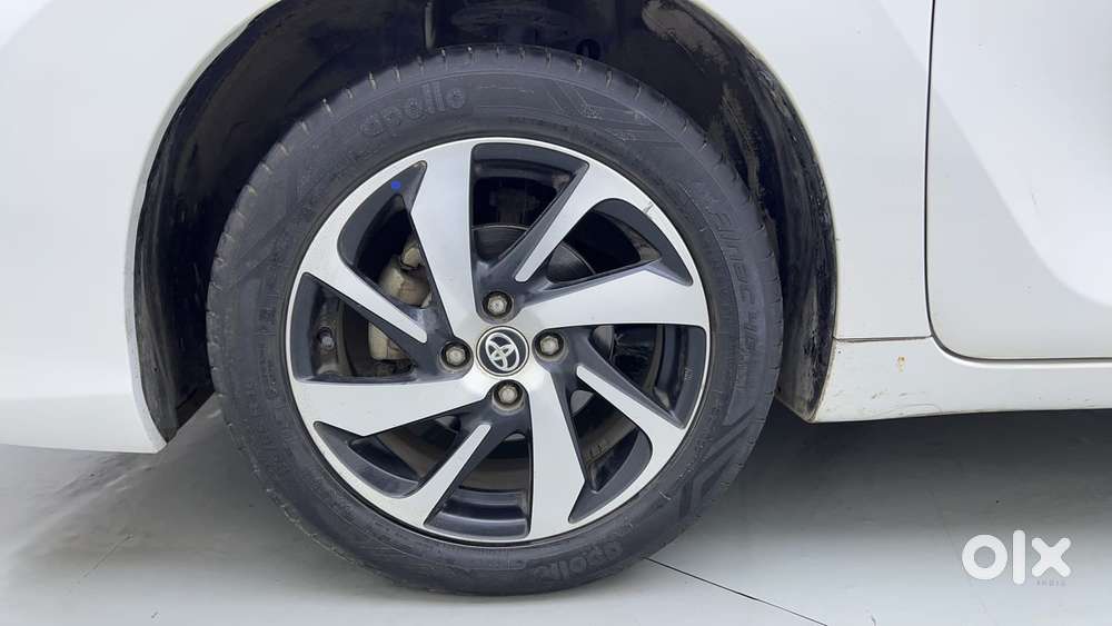 Toyota Glanza 1.2 V Amt, 2022, Petrol