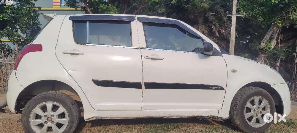 Maruti Suzuki Swift 2009 Diesel 100000 Km Driven