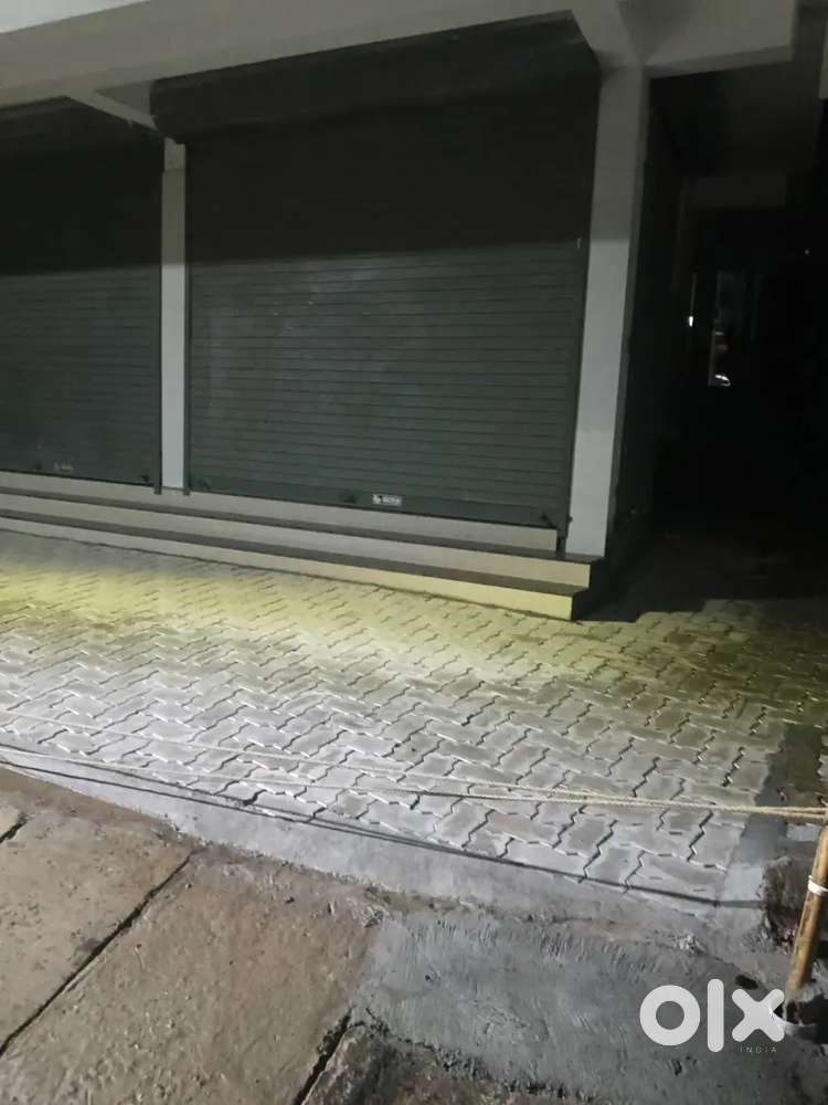 350 SQFT GROUND FLOOR SHOP SPACE EROOR TRIPUNITHURA BUS ROUTE