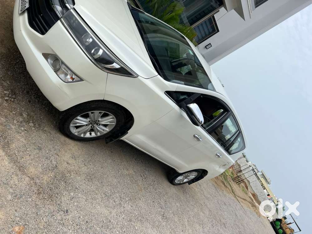 Toyota Innova Crysta 2018