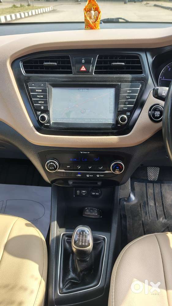 Hyundai I20 Asta (o) 1.2 Ivt Dual Tone, 2018, Diesel