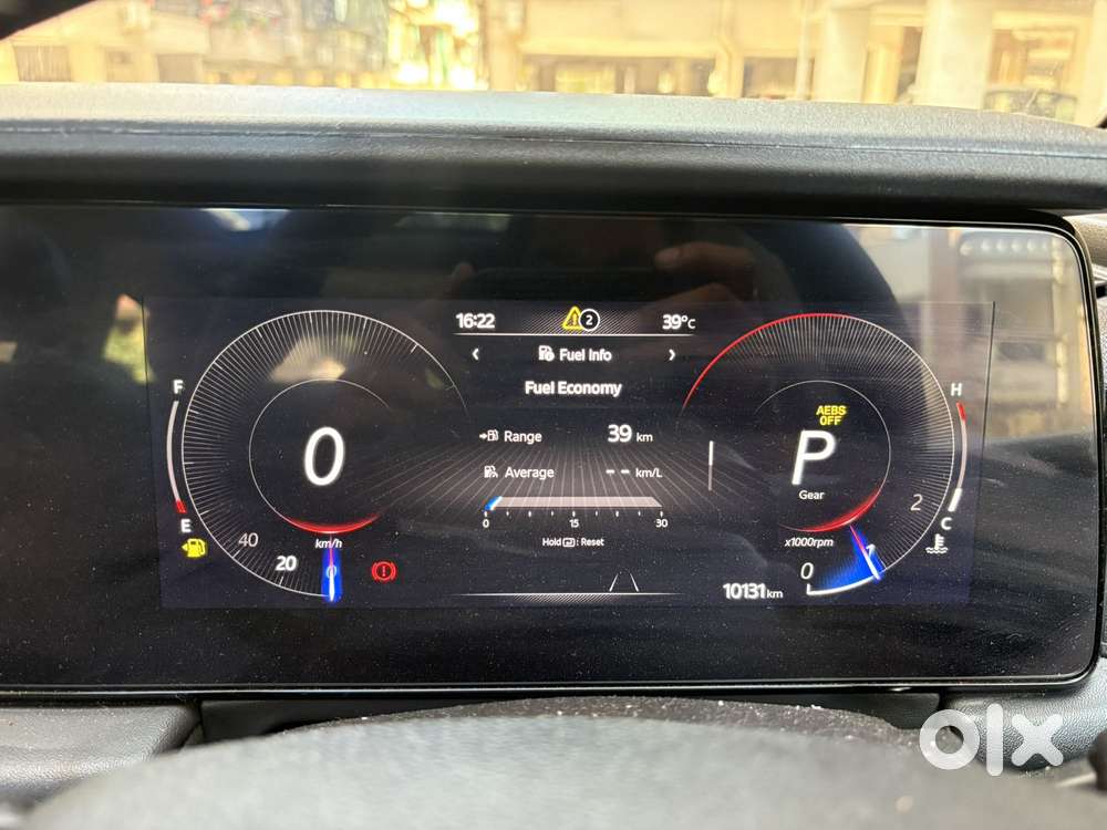 Mahindra Xuv700 2.2 Ax 7 Diesel At Luxury Pack Str, 2025, Diesel