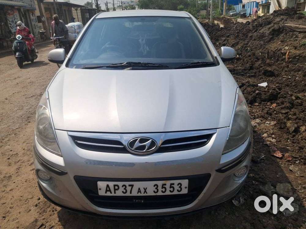 Hyundai I20 Sportz 1.2 Bs-iv, 2010, Petrol