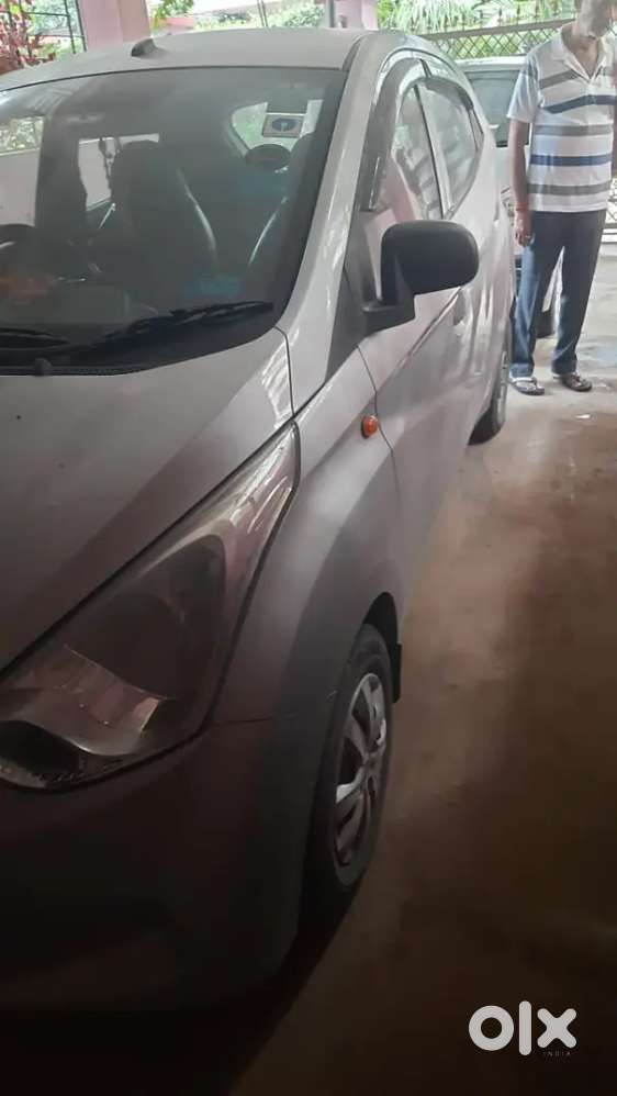 Hyundai Eon 2015 Petrol 24890 Km Driven