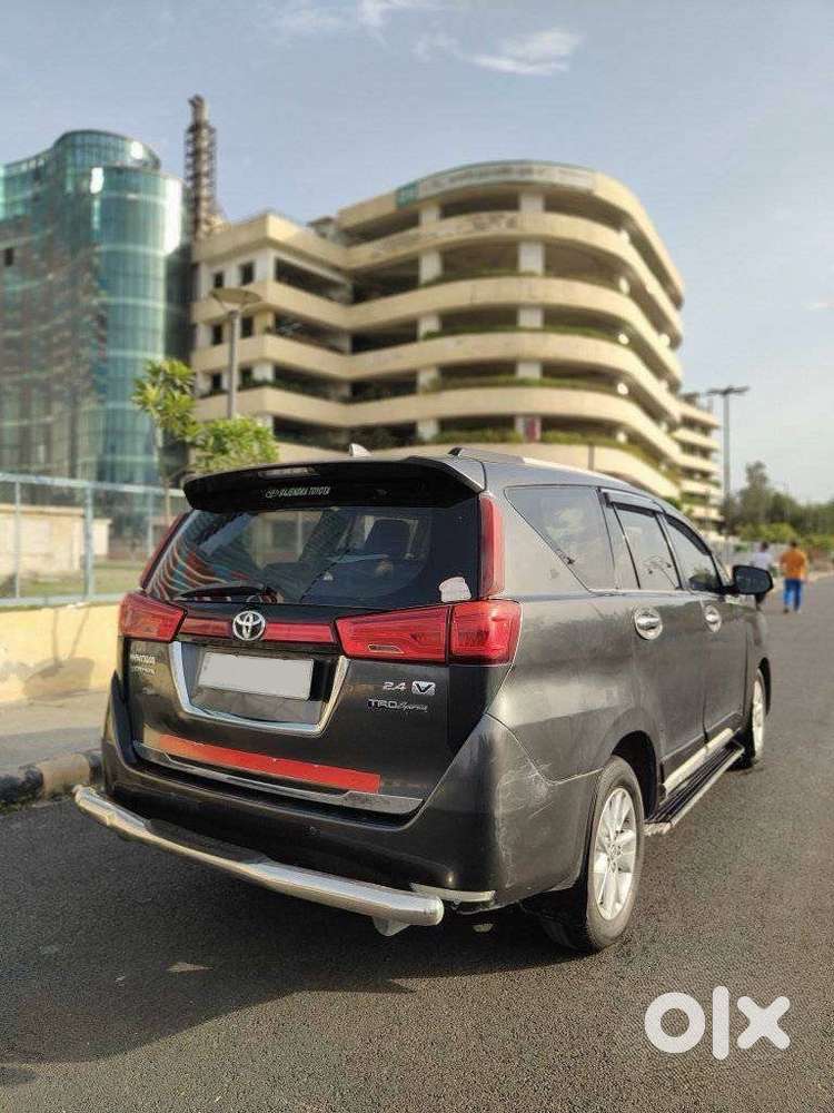 Toyota Innova Crysta 2019