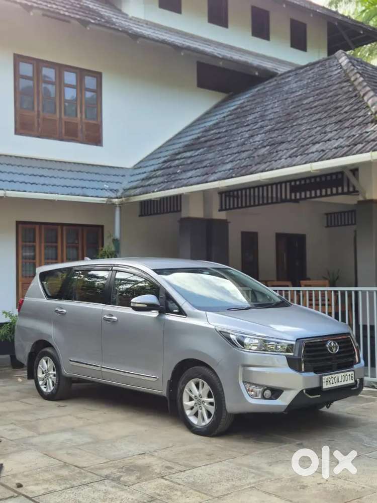 Toyota Innova Crysta 2.8g Amt .single Owner