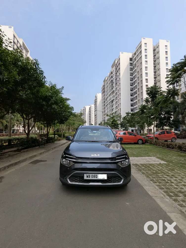 Kia Carens 2023 Diesel 21000 Km Driven