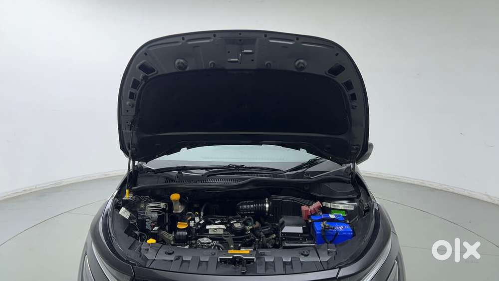 Tata Altroz 1.2 Xt, 2022, Petrol