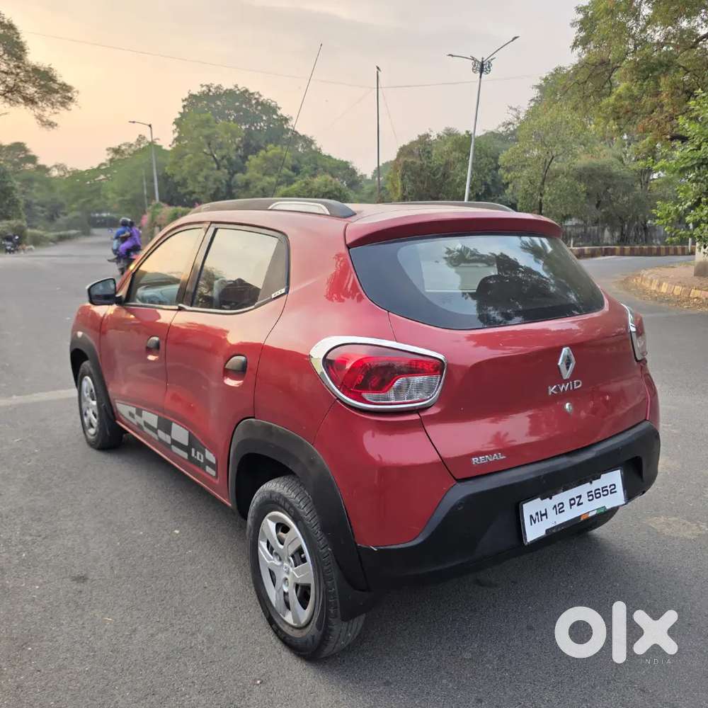 Renault Kwid Automatic 2018 Airbags Top Variant.