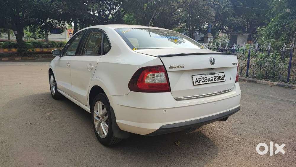 Skoda Rapid 1.6 Mpi Style, 2019, Petrol