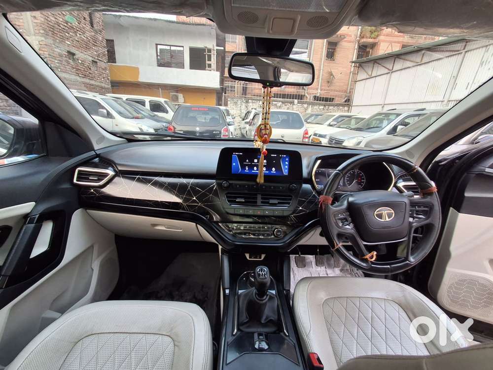 Tata Safari 2.0 Xz Plus 6 S Dark Edition, 2022