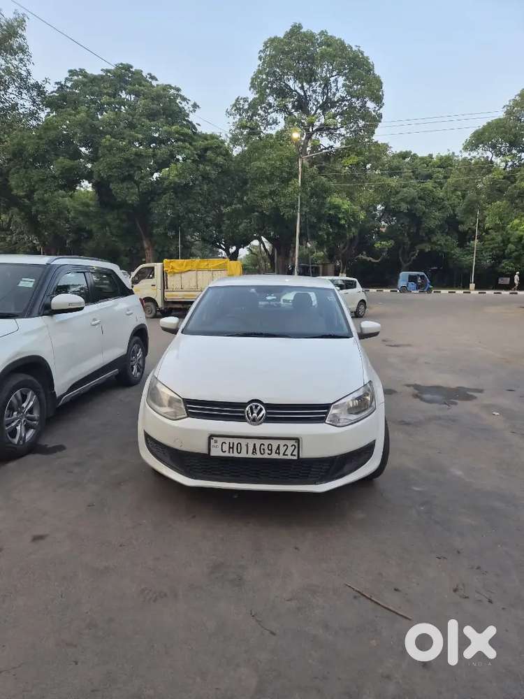 Volkswagen Polo Petrol Manual 2011