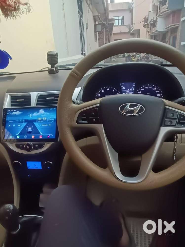 Hyundai Verna Petrol 2011