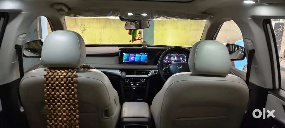 Mahindra Xuv700 Ax7 L Diesel 2023