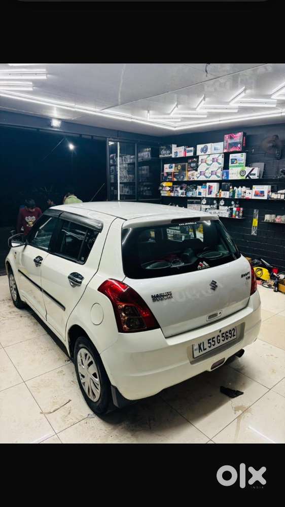 2010 Maruti Swift Lxi