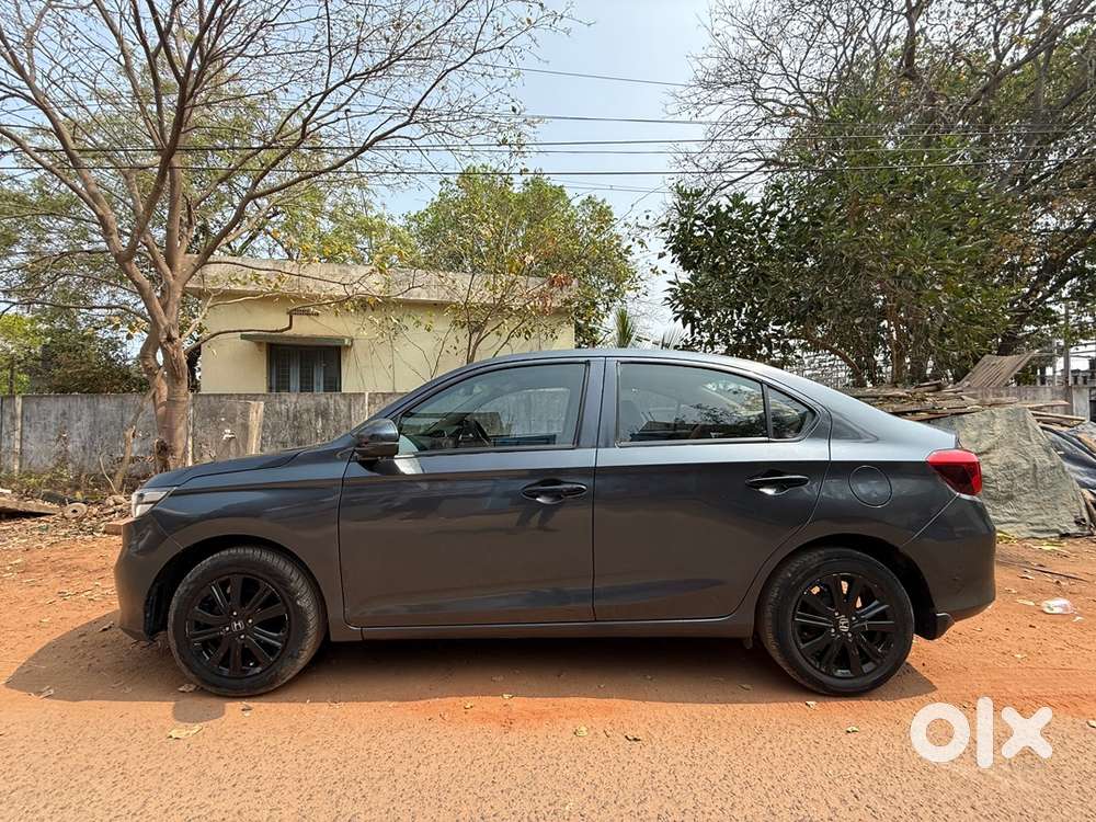 Honda Amaze 2022 Petrol Well Maintained