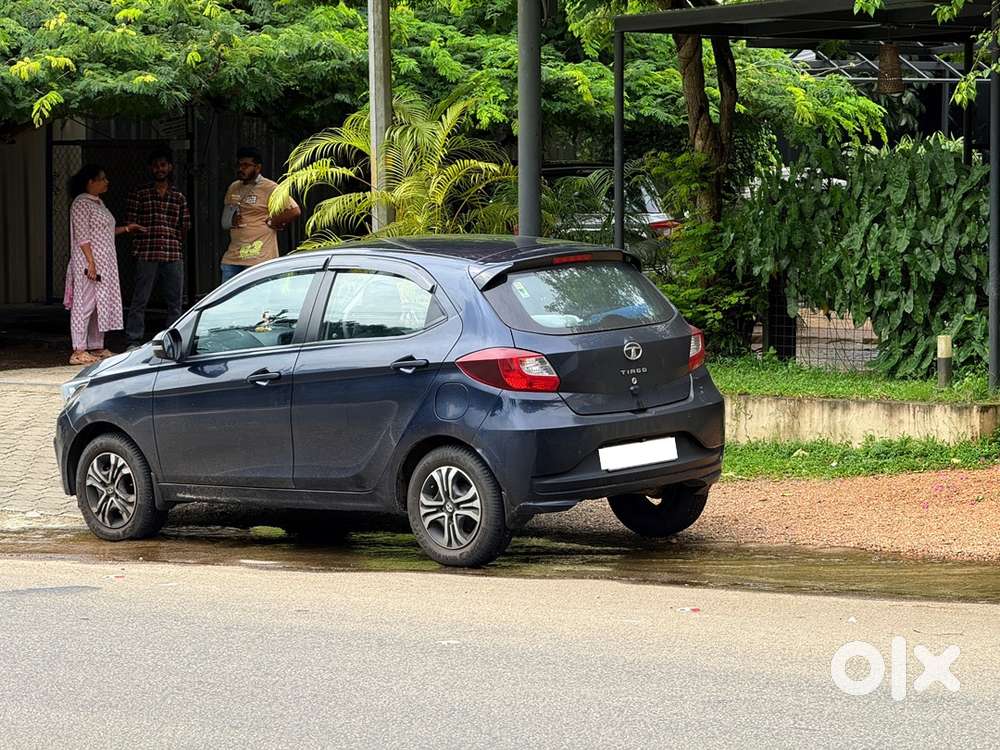 Tata Tiago Xta Automatic