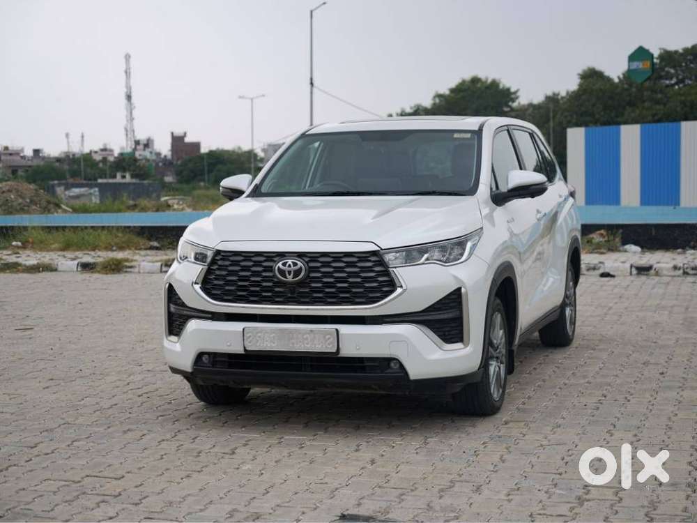 Toyota Innova Hycross 2.0 Zx Hybrid 7 Str, 2024, Petrol