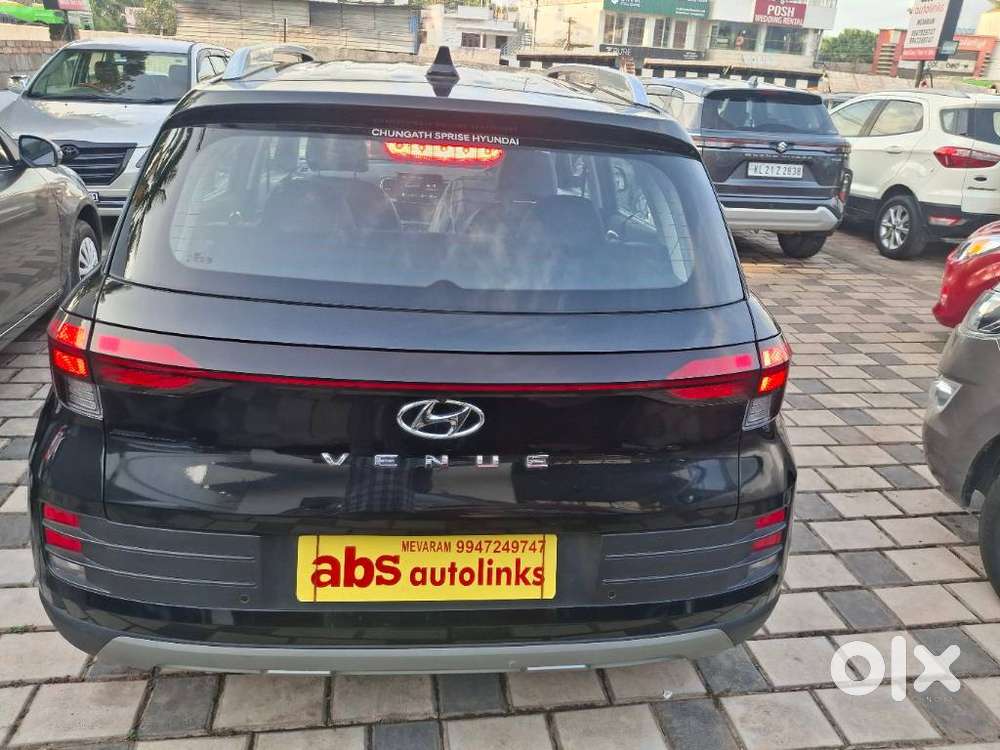 Hyundai Venue S 1.2 Petrol, 2022, Petrol