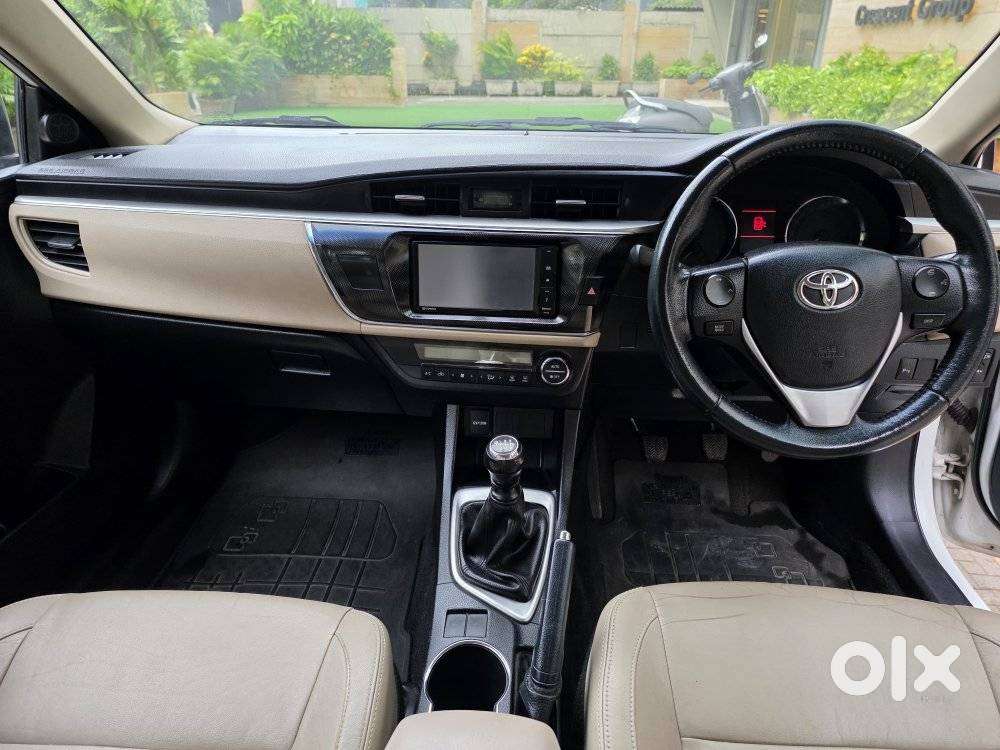 Toyota Corolla Altis Gl Mt, 2015, Petrol