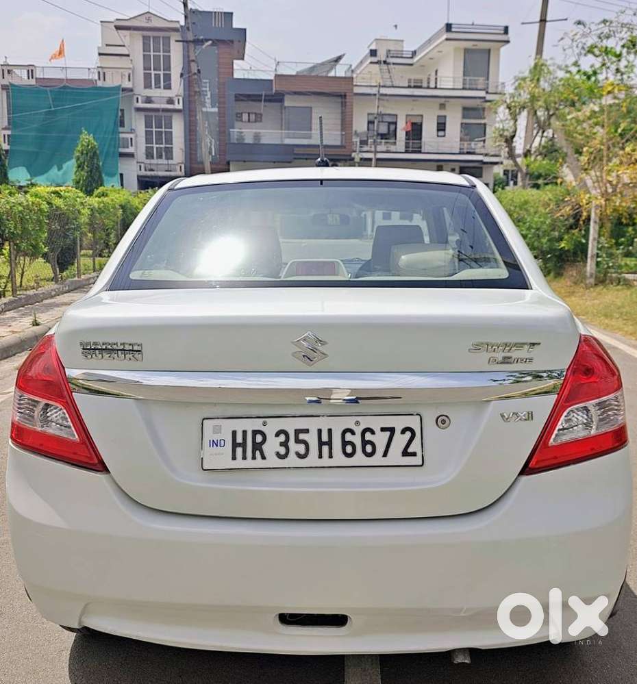 Maruti Suzuki Swift Dzire 1.2 Vxi Bsiv, 2013, Petrol