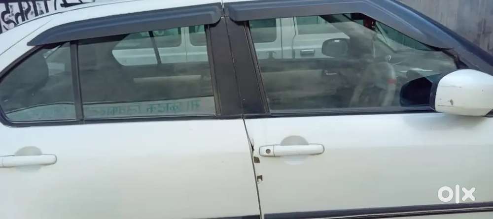 Maruti Suzuki Dzire 2011