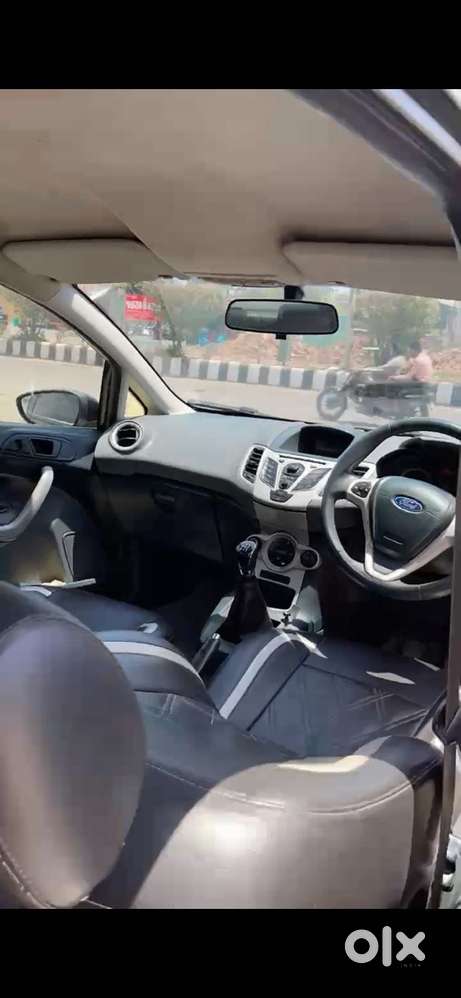 Ford Fiesta Petrol Titanium Plus, 2011, Diesel