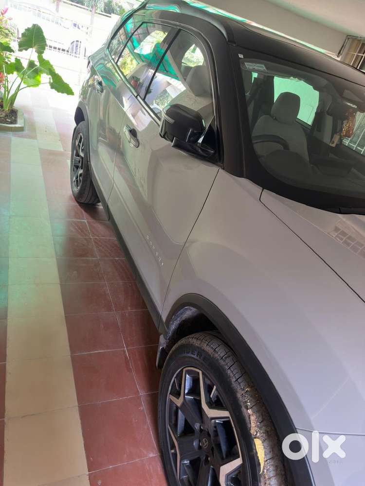 Tata Safari Adventure Plus 2025