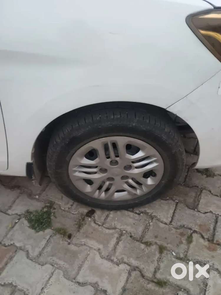 Maruti Suzuki Ertiga Vxi 2023