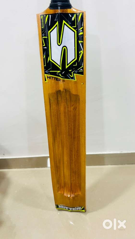 Tennis cricket bat